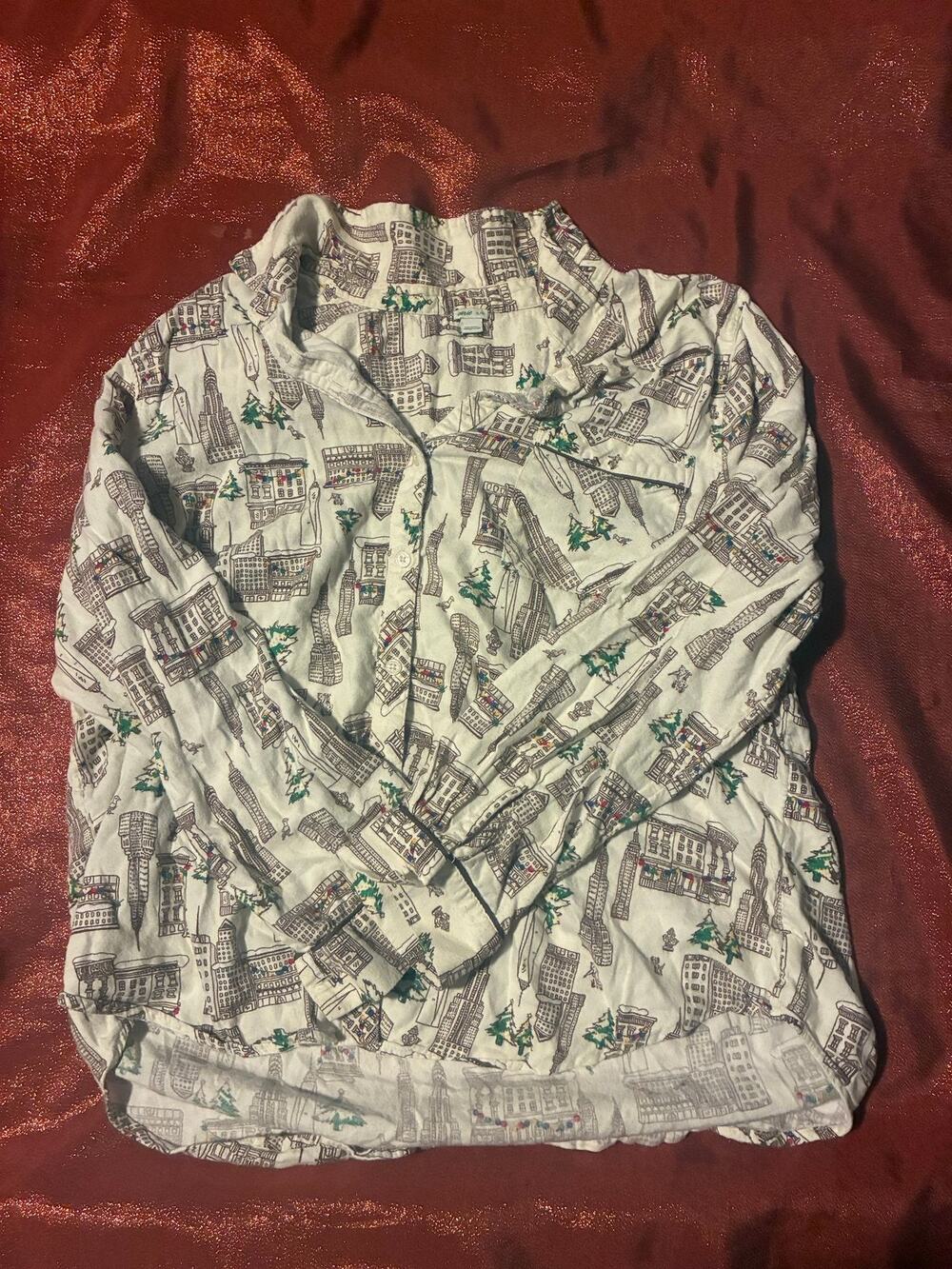Aerie Shirt Womens XL White City Print Long Sleeve Button Front Collared Top